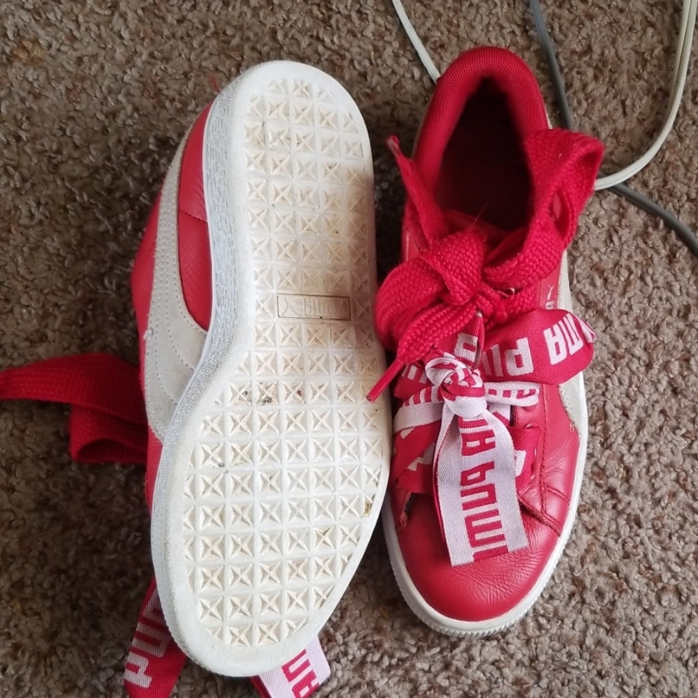 Shoes - Picture 3 of 4